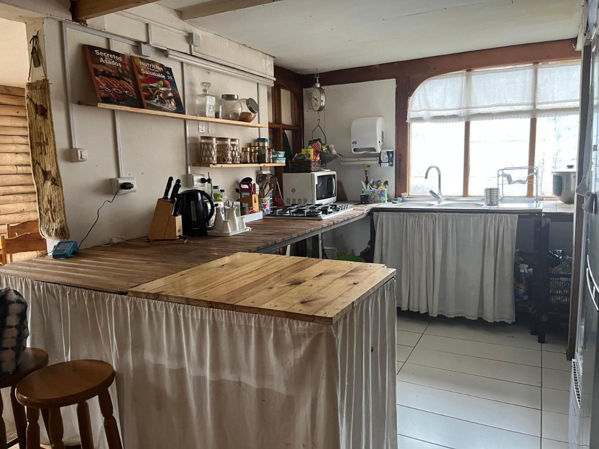 Ostello Casa Balmaceda Backpackers Coyhaique Esterno foto